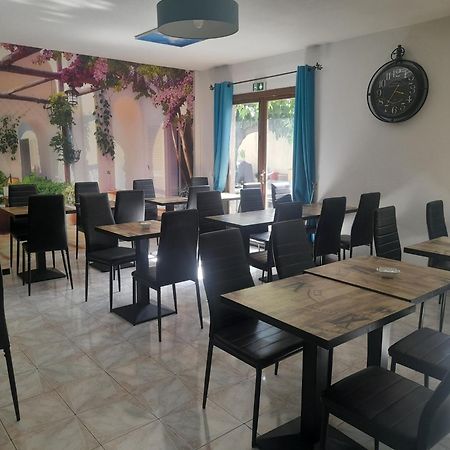 Hotel Les Alizes Puget-Théniers Екстериор снимка