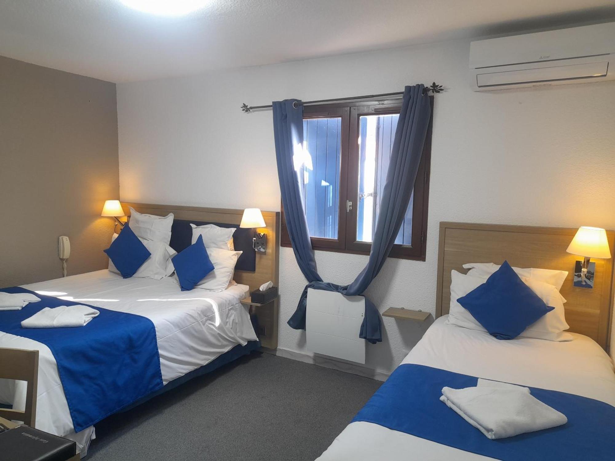 Hotel Les Alizes Puget-Théniers Стая снимка